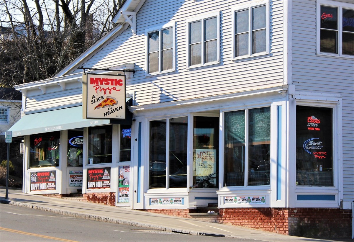 a-slice-of-heaven-six-fun-facts-about-mystic-pizza-mystic-ct