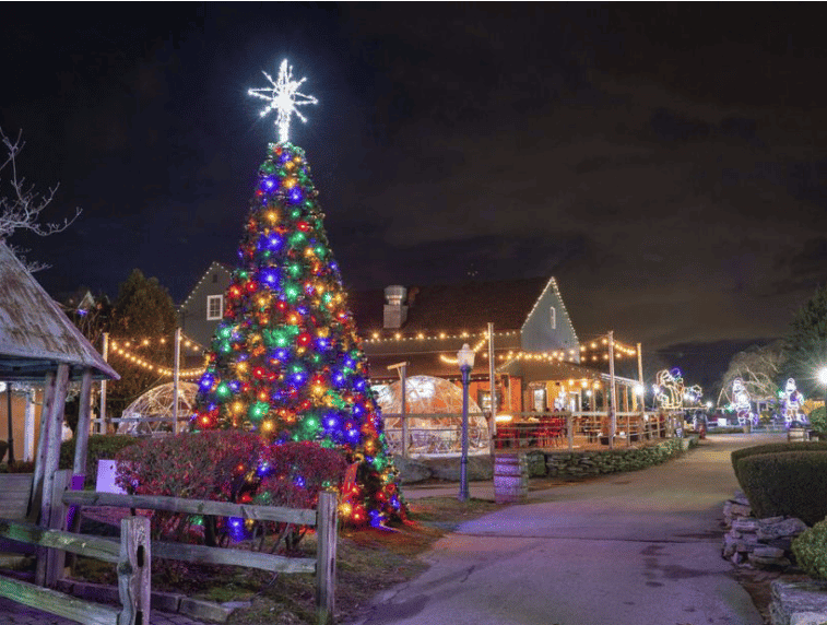 Christmas-in-Mystic-ct-seemystic-santa-tugboat