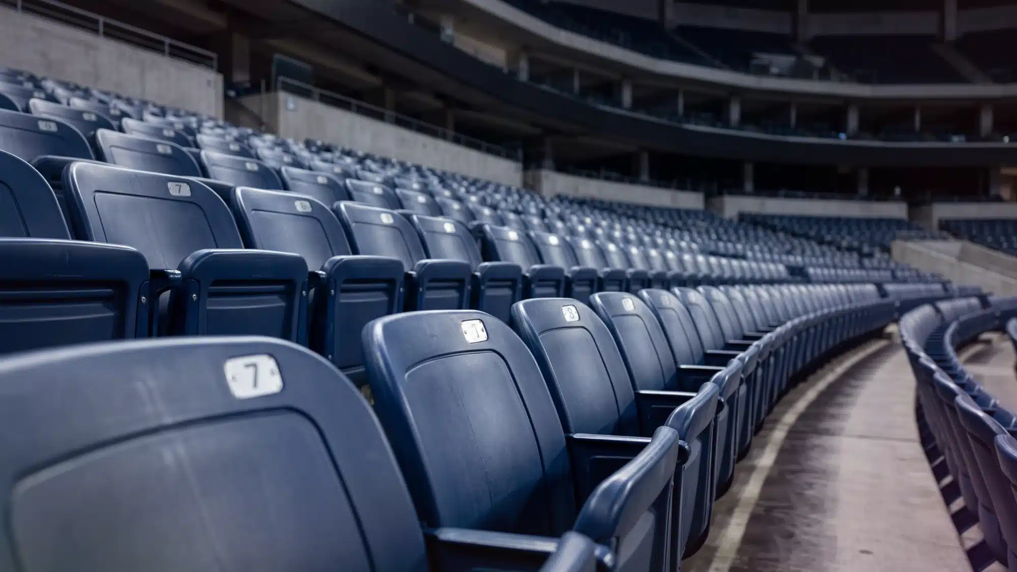 how long it takes to install indoor and outdoor bleachers for large events
