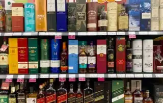 Sunday liquor store hours in Waterford, CT make weekend shopping more convenient for customers looking to stock up on their favorite spirits.